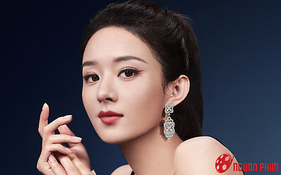 Triệu Lệ Dĩnh phản bội Lâm Canh Tân, còn công khai nắm tay trai lạ