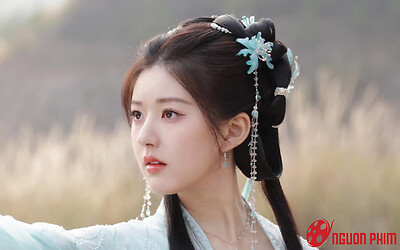 Triệu Lộ Tư gây tranh cãi vì phát ngôn về phim mới, netizen tặc lưỡi 'đã diễn dở còn hay bao biện'