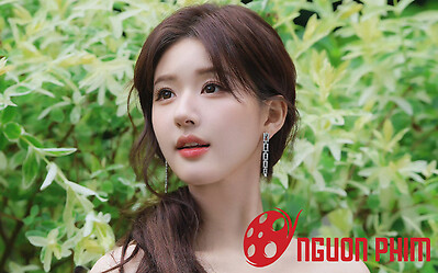 Triệu Lộ Tư 'muối mặt' khi đụng độ mỹ nhân Mộng Hoa Lục