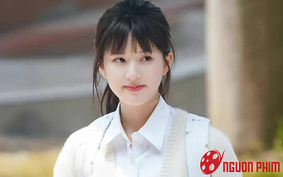 Triệu Lộ Tư và màn tái xuất không gặp may: Đẹp thôi là chưa đủ