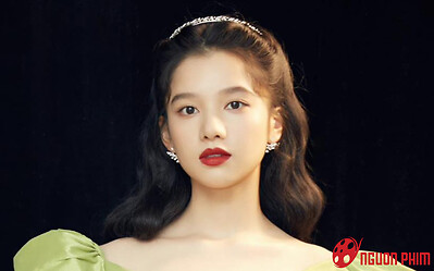 Trương Tịnh Nghi xác nhận lên xe hoa, chú rể bằng tuổi Trần Phi Vũ