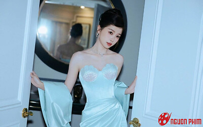 'Tứ bề thọ địch' Ngu Thư Hân