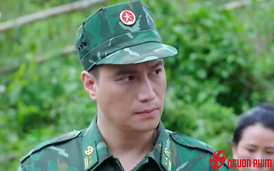 Việt Anh thừa nhận gặp nhiều áp lực khi hóa thân thành bộ đội biên phòng