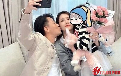 Vợ nam diễn viên nổi tiếng 2 lần kiểm tra hành lý của bảo mẫu trước khi nghỉ việc