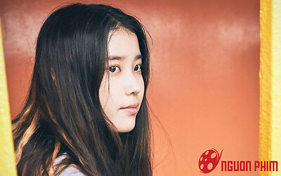 Vừa công khai hẹn hò với Lee Jong Suk, IU lại bất ngờ nhận tin vui