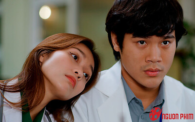 Vừa lên sóng, nam chính Good Doctor bản Việt bị chê bai khó bằng hai huyền thoại bản Hàn và Mỹ