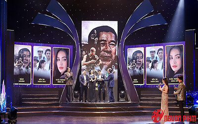 Xà Nữ Tái Sinh, Bụi Đời Chợ Quê, Bão Ngầm và Một Bữa Cơm lần lượt ẵm cúp Phim được yêu thích nhất