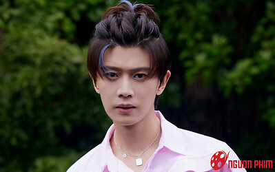 Xôn xao hình ảnh tình tứ giữa Nhậm Gia Luân và bạn diễn giữa tin đồn ngoại tình