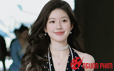 Xót xa hình ảnh hiện tại của Triệu Lộ Tư: Phải tập đi như em bé, tay không cầm nổi thìa